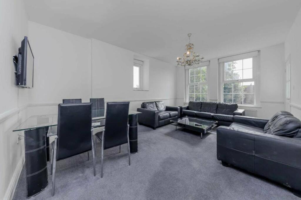 Elegant Flat In St Johns Wood Londra