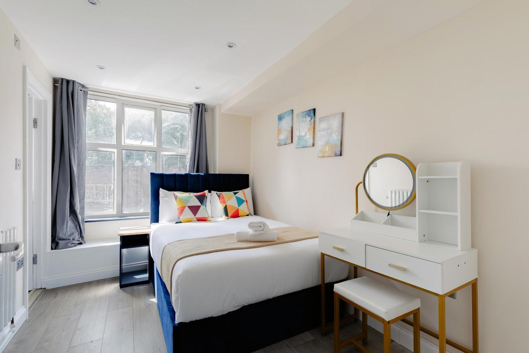 Apartment Two Bedroom Near Hyde Park And Oxford Street London