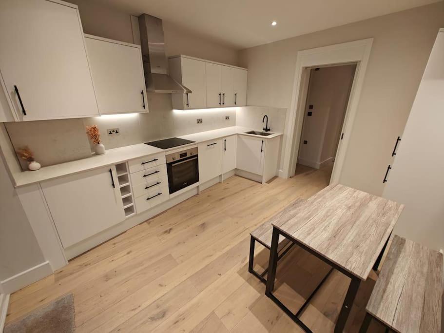 Lägenhet Luxury 1-bed Flat In Acton