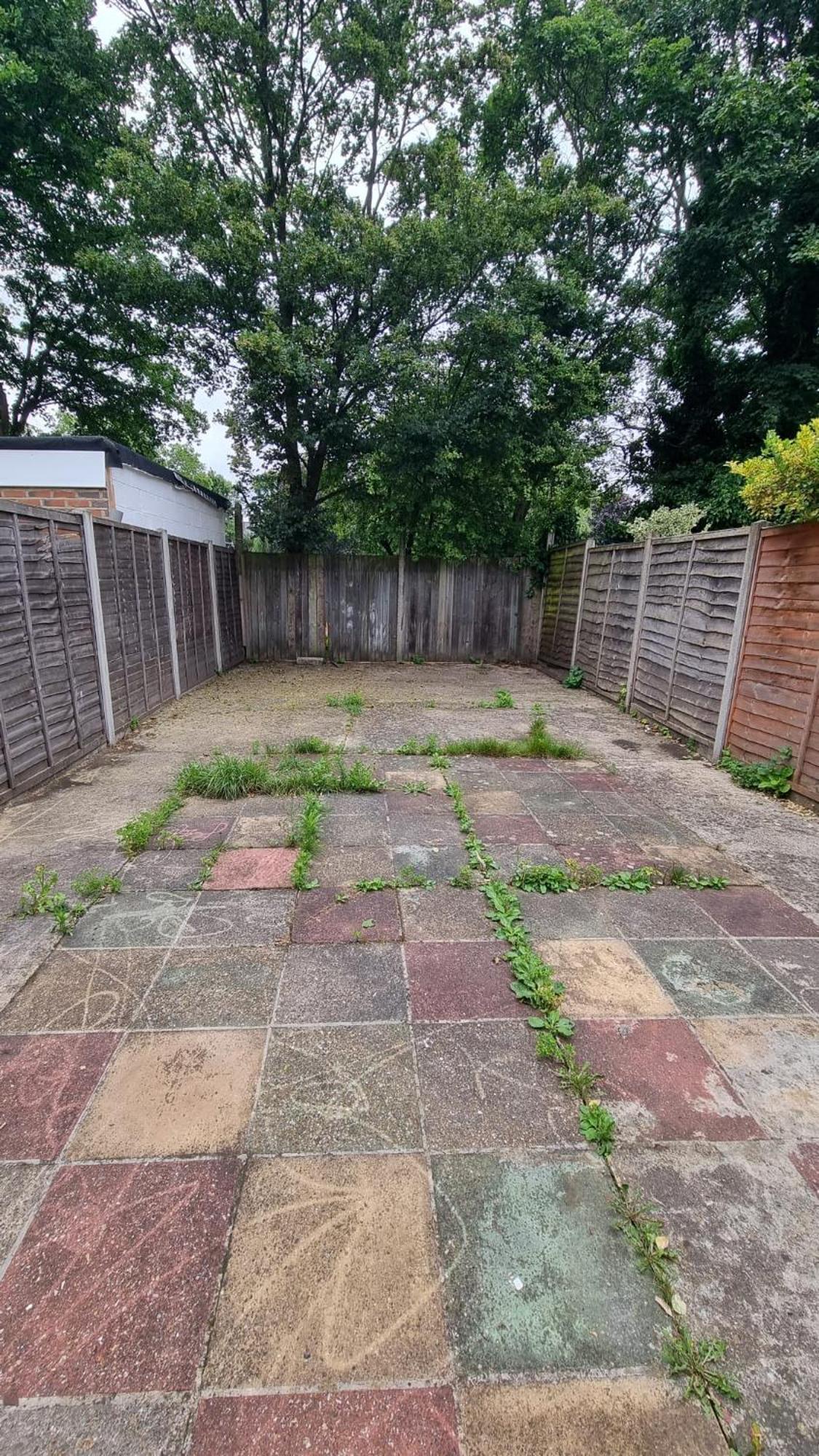 2 Bed Ground Floor Flat With Garden Next To Turnpike Lane Tube & Bus Apartment London