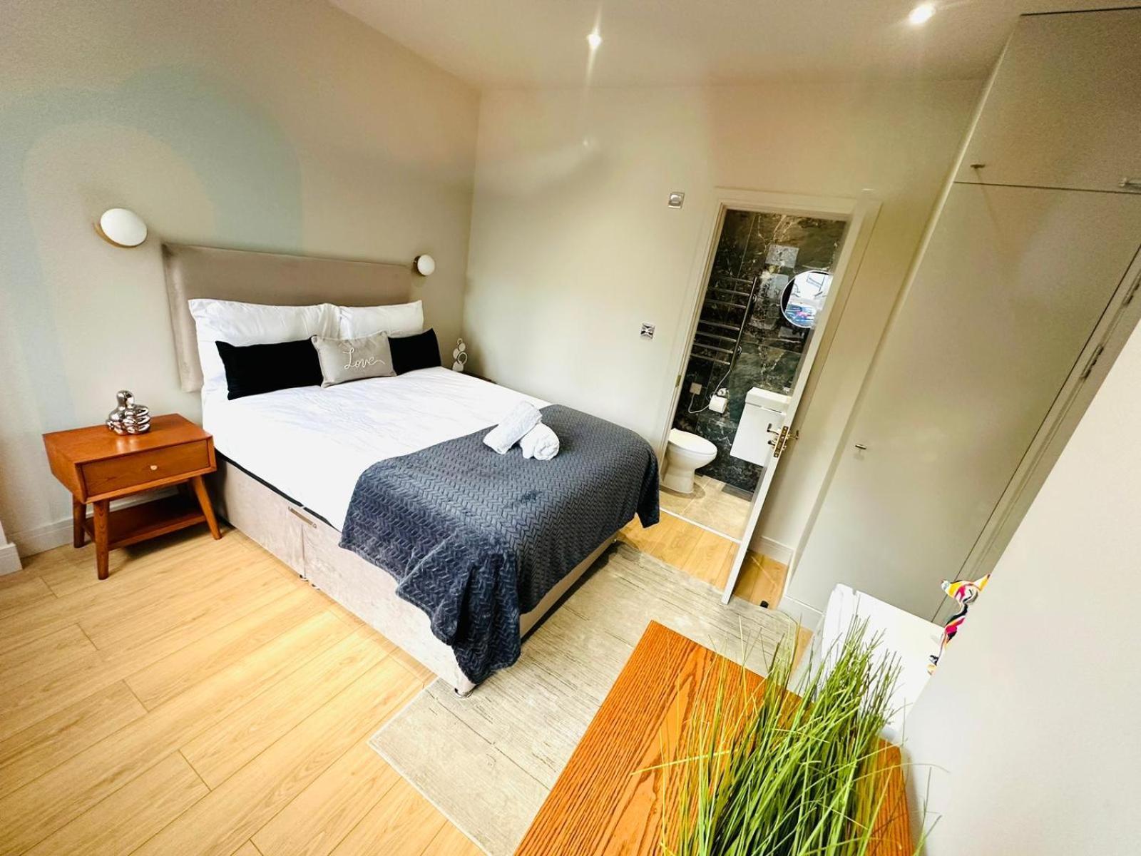 Gasthof Ensuite Ii Great Location Close To Eye