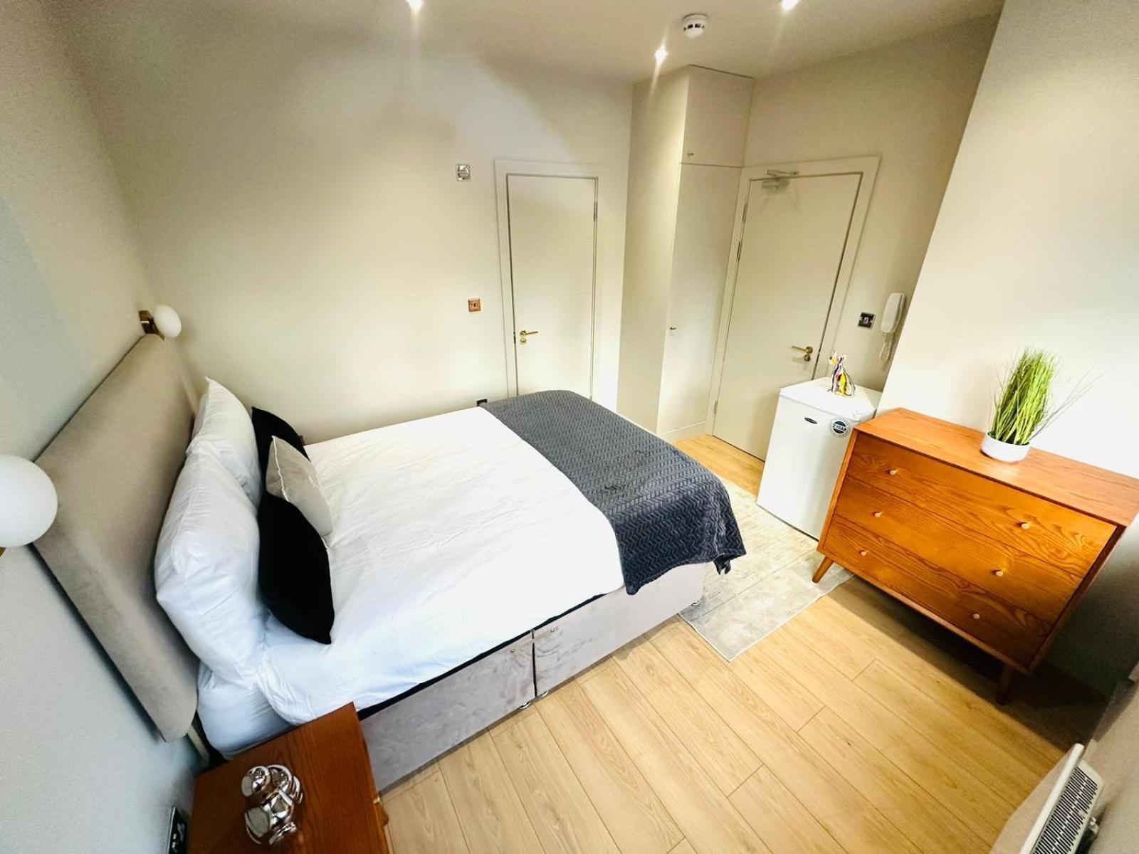 Gasthof Ensuite Ii Great Location Close To Eye