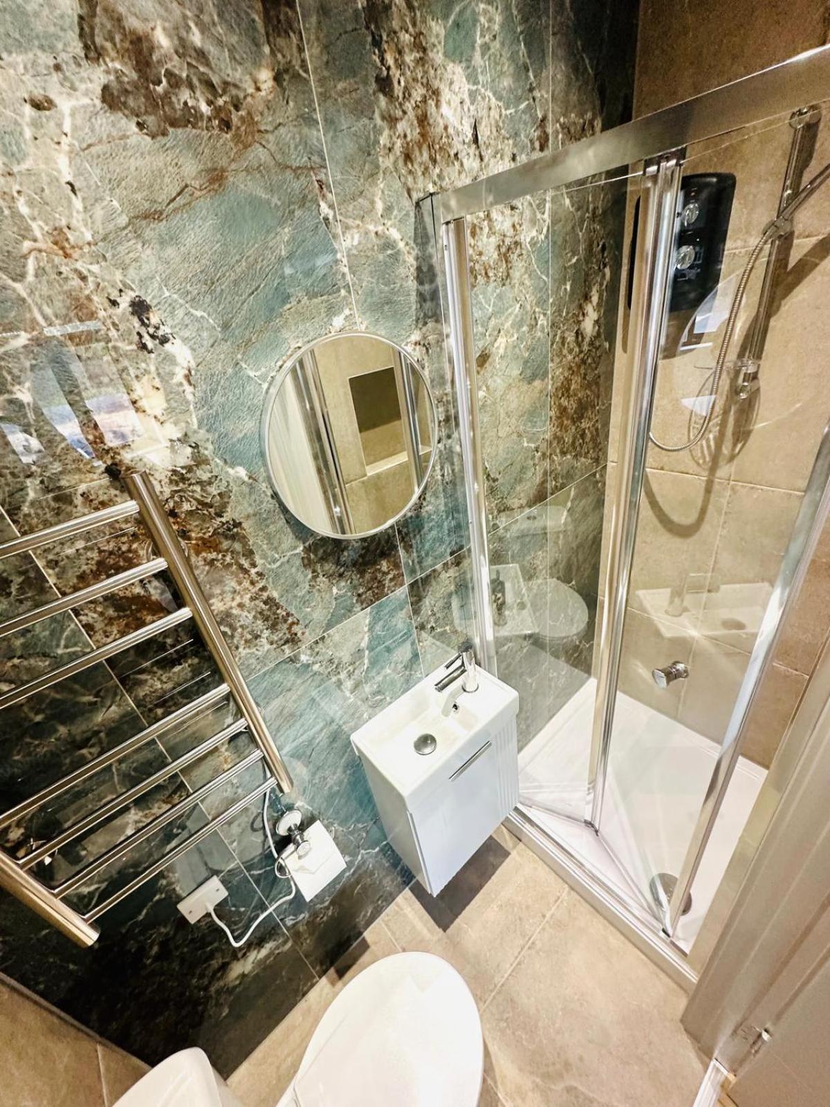Gasthof Ensuite Ii Great Location Close To Eye *