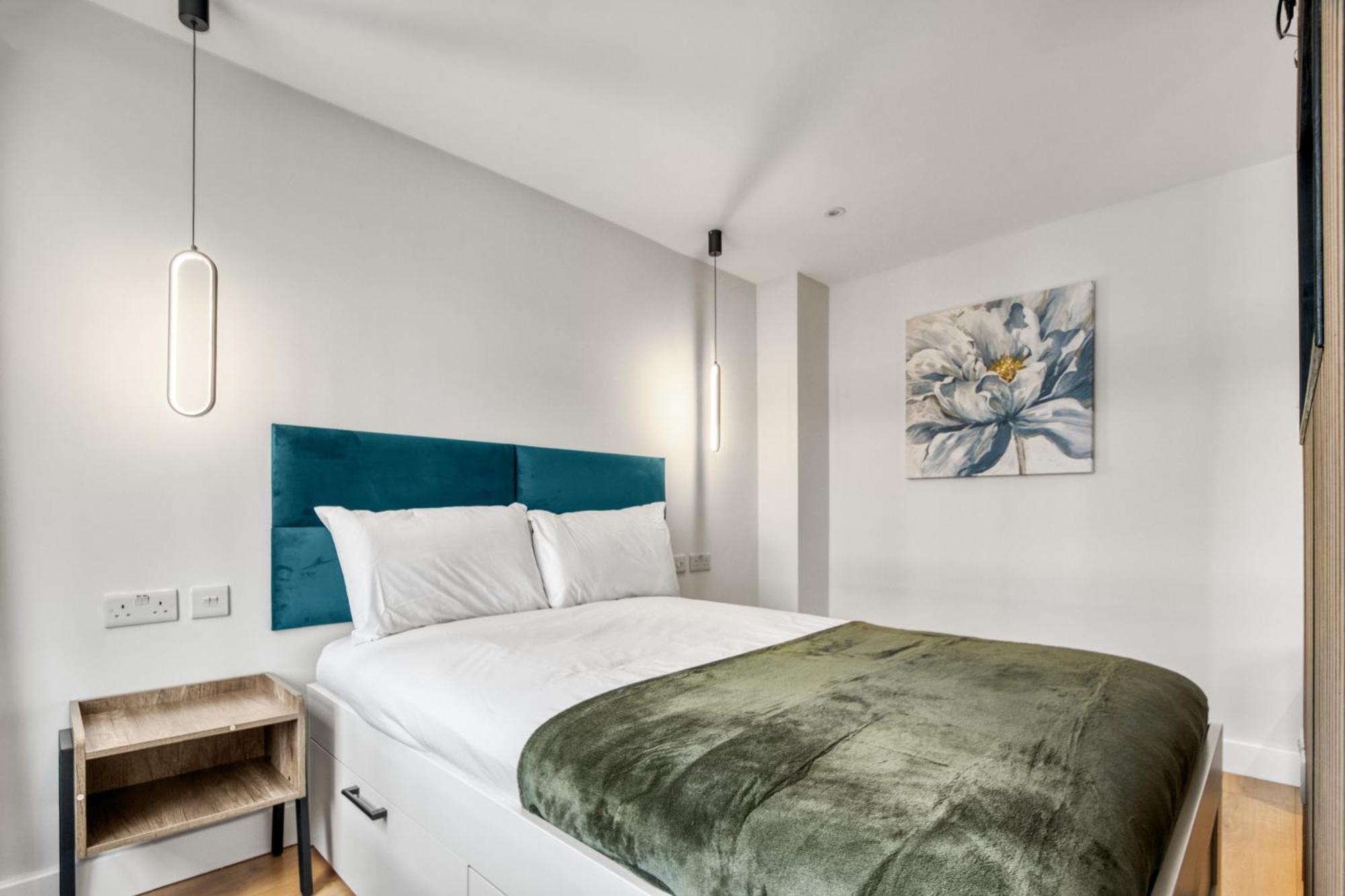 Finsbury Park Zone 2 Apartment