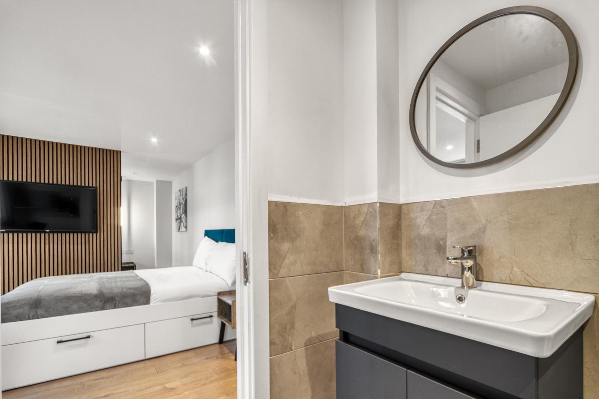 Finsbury Park Zone 2 Apartment London
