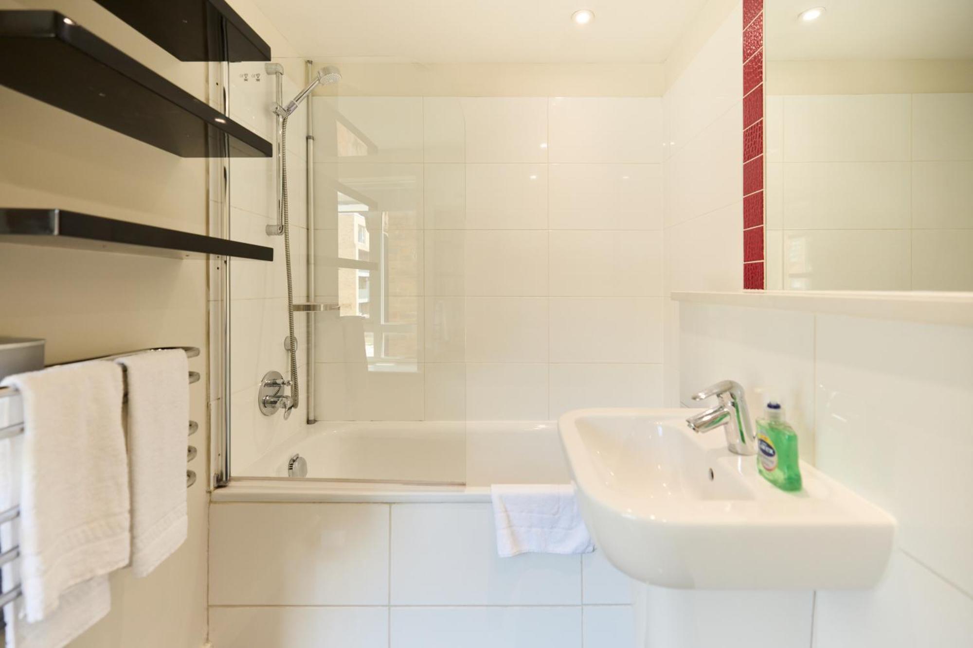 The Brick Lane Arms - Breathtaking 2bdr Penthouse With Balcony Lägenhet