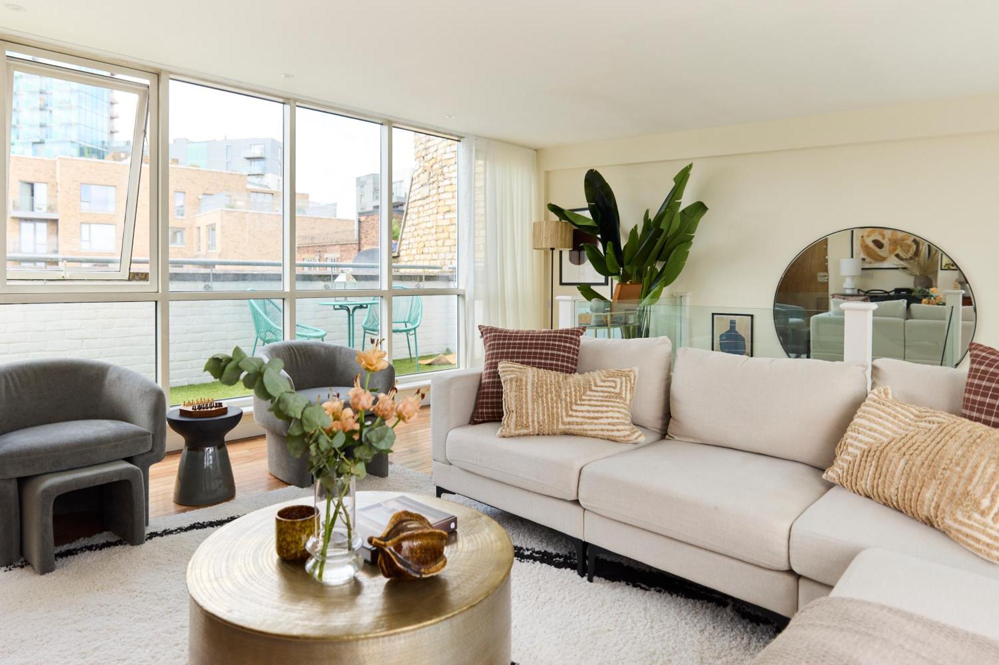 The Brick Lane Arms - Breathtaking 2bdr Penthouse With Balcony Lägenhet