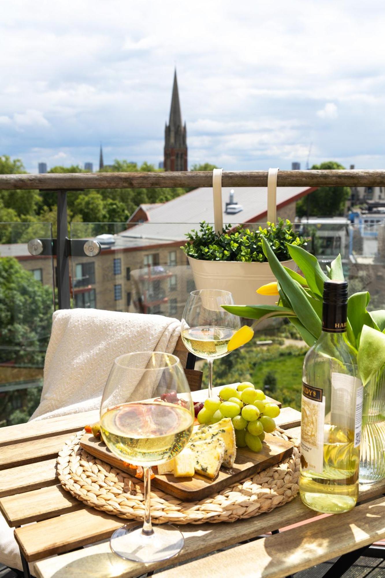 1 Bed With Balcony In Maida Vale, Kilburn - Couples, Corporate Professionals' Apartment