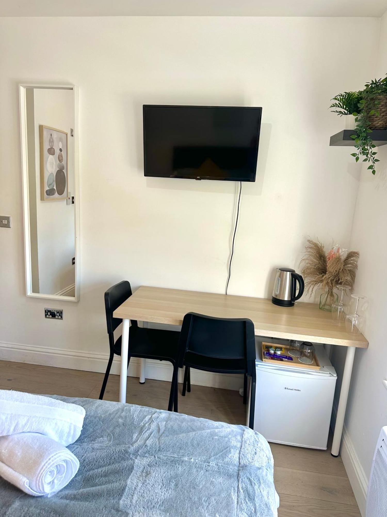 Cosy En-suite In Stratford Londen