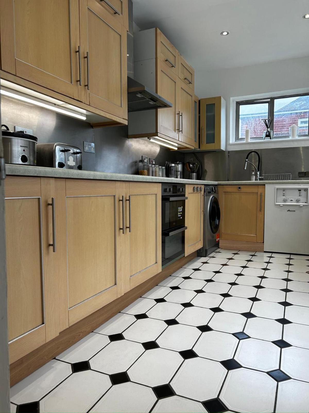 Wandworth, South Deluxe King 2 Privat overnatting *
