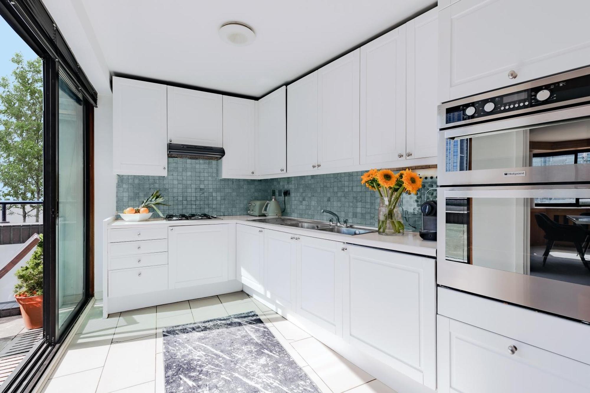 Apartment Divine Views From A Breathtaking Luxxe Penthouse For A Gracious Life Style