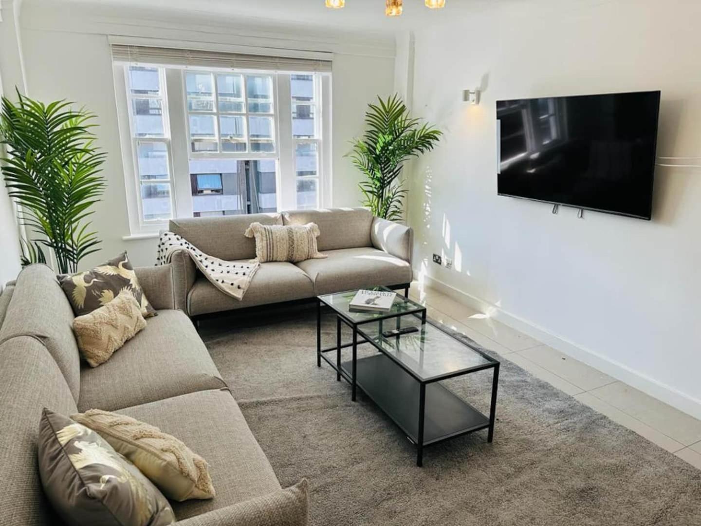 Lägenhet 3 Bed Apartment- London