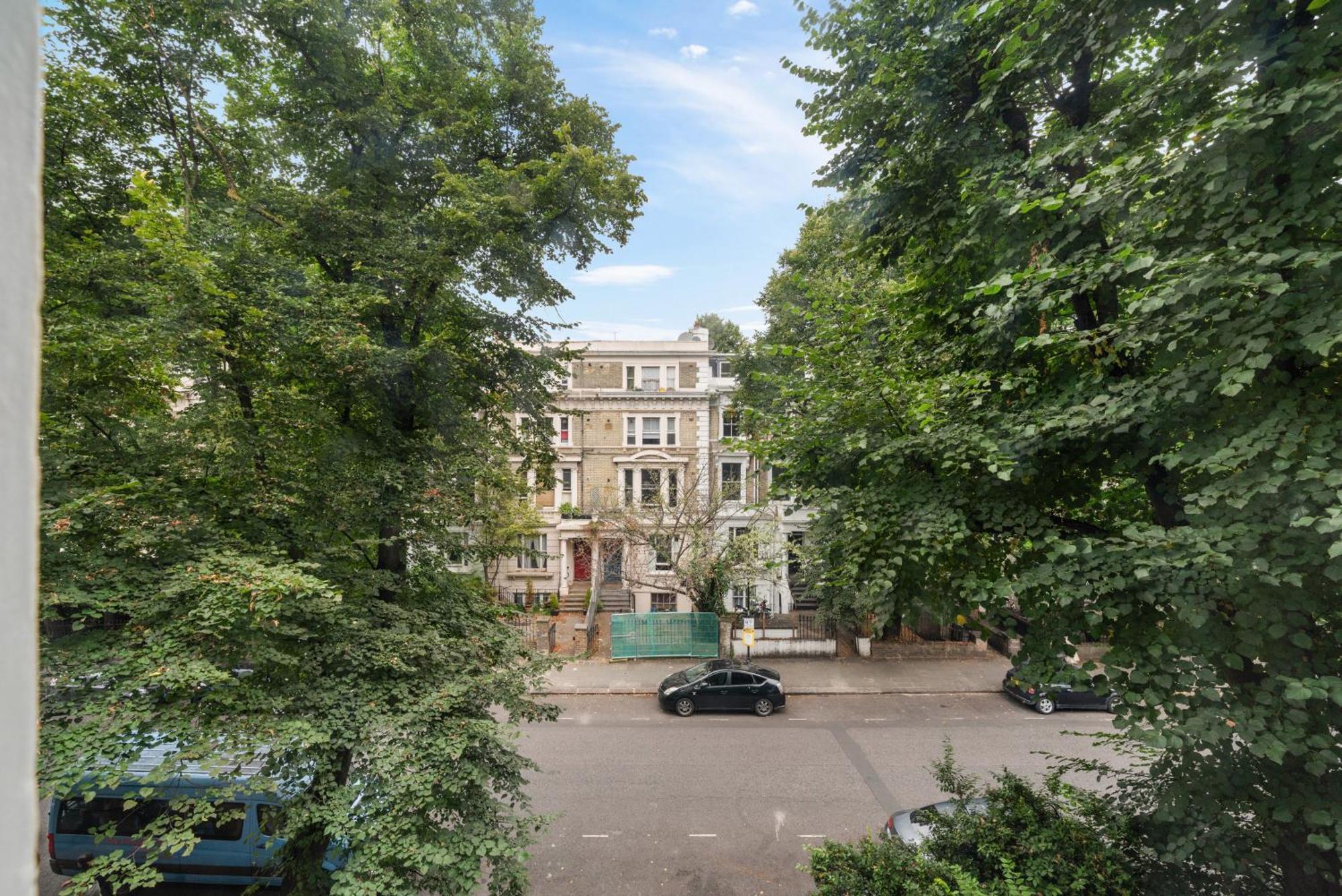 House Of Cambridge Gardens In Notting Hill Londra