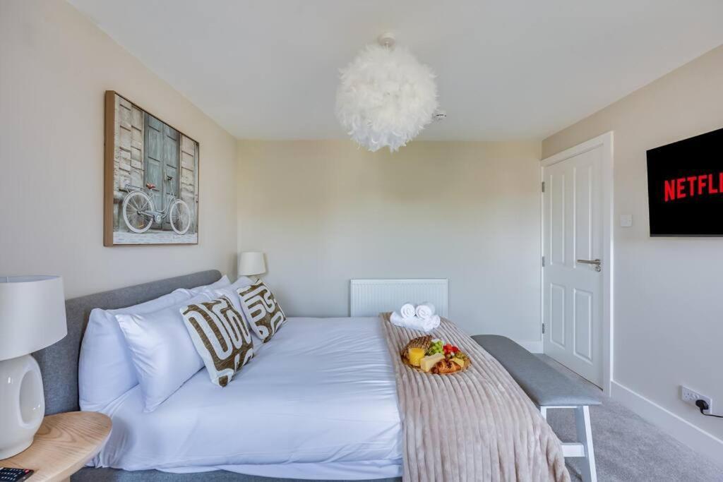 Beautiful 5 Bedroom 4 Bathroom House In W6 By Yoko - 10 Minute's To - Free Parking, Fast Wifi, Work Desks And Smarttvs With And Netflix Hébergement de vacances Londres