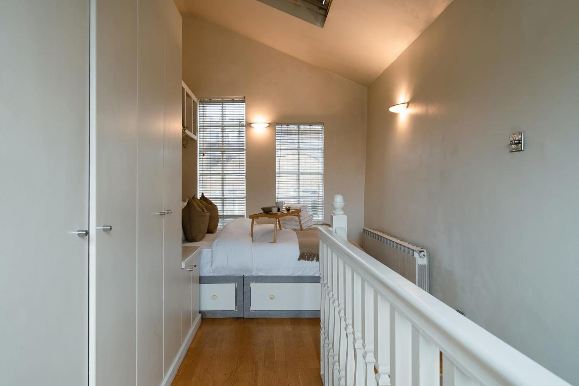 1 Bed Chelsea House With Private Terrace Appartement Londen