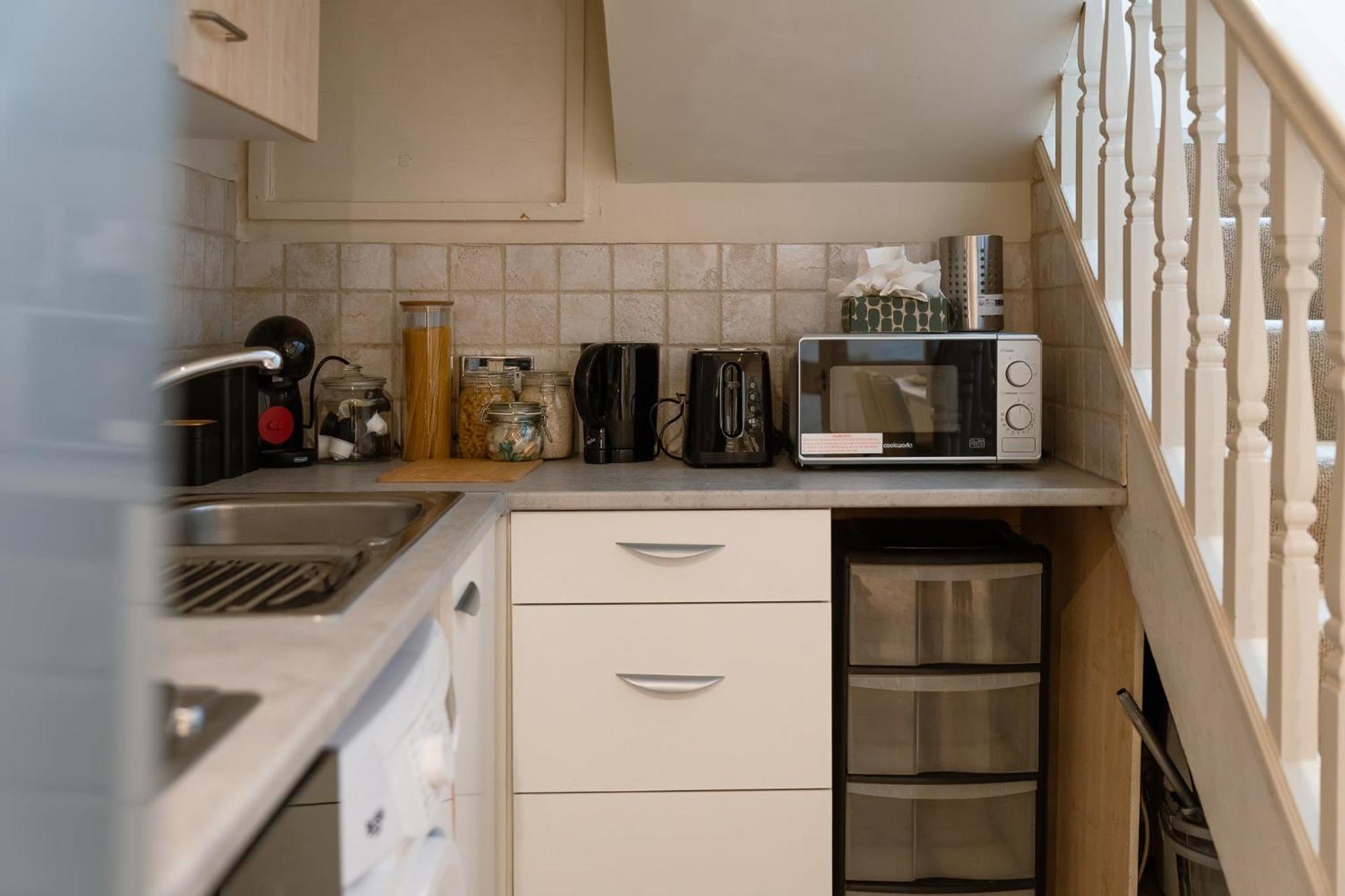 1 Bed Chelsea House With Private Terrace Londen