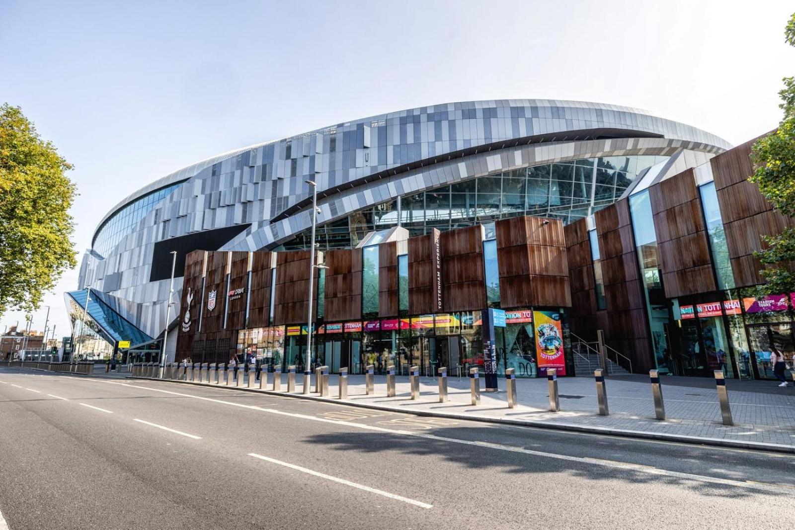 Modern With Driveway Parking For 2 Vehicles, Near Tottenham Hotspur Stadium, White Hart Lane Train Station Hébergement de vacances