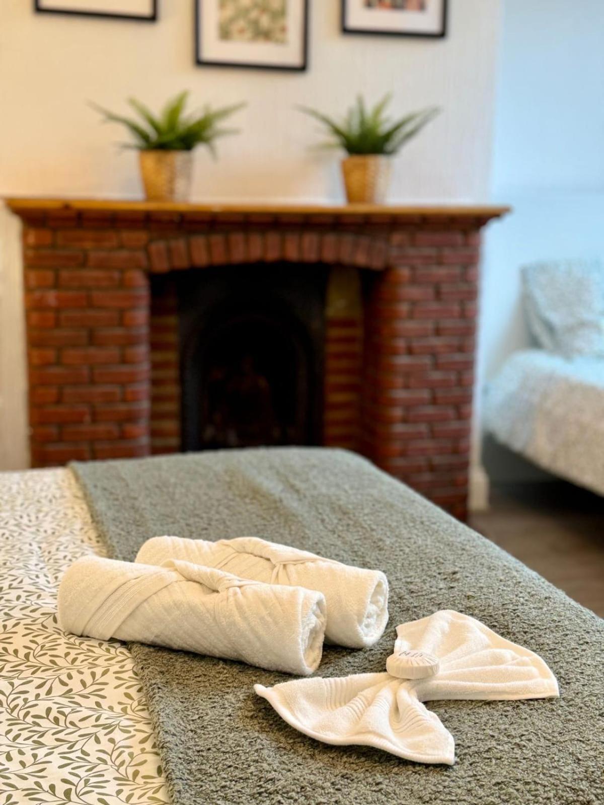 Homestay Buxton Court