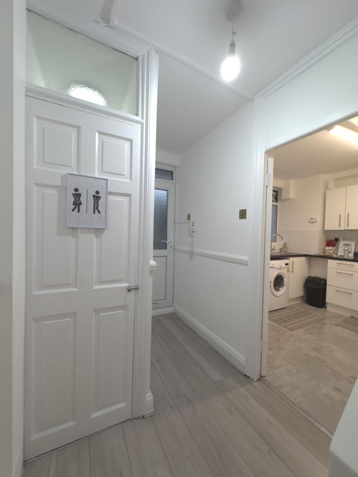 Homestay Buxton Court