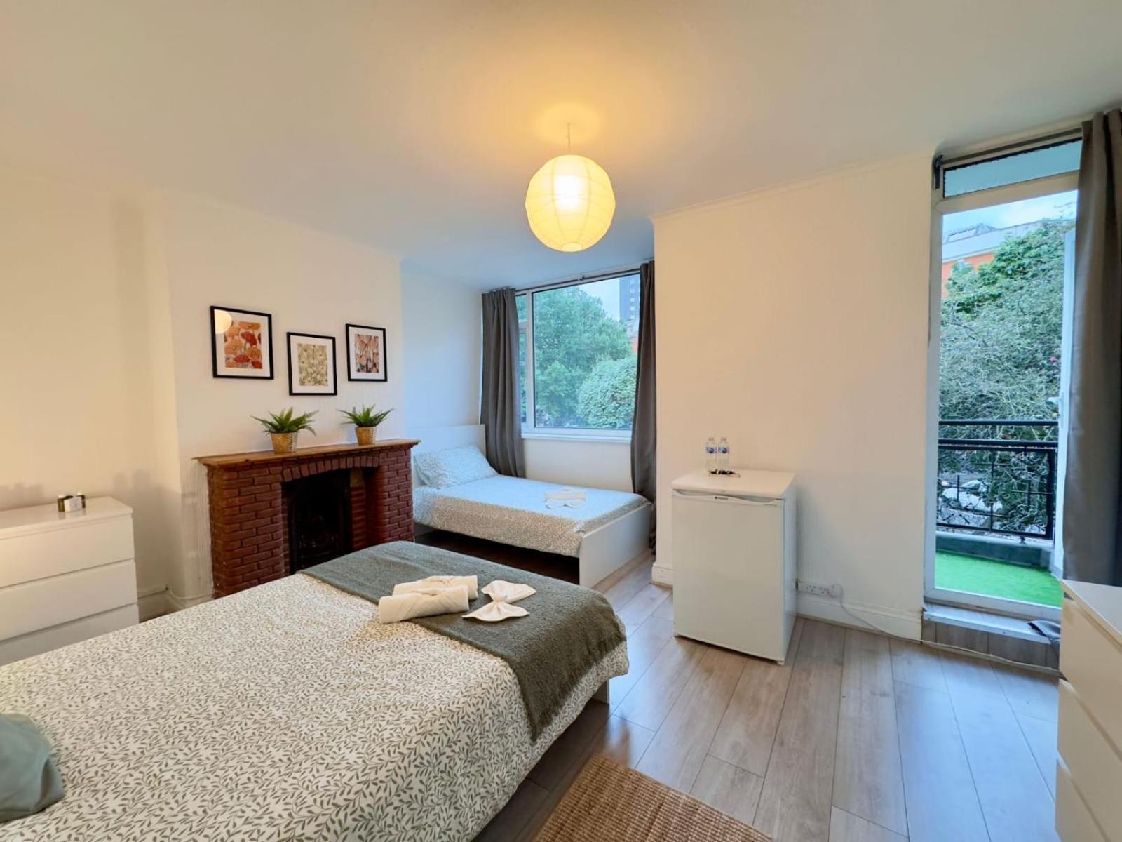 Buxton Court * London