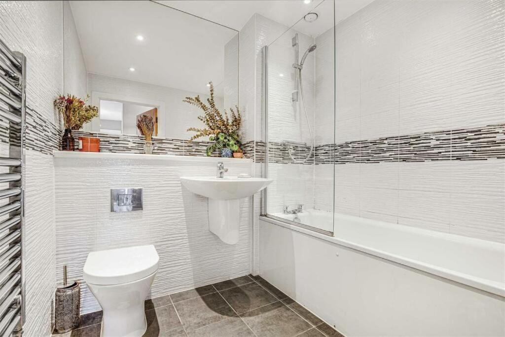 Stylish 2-bed - Check Profile * Londres