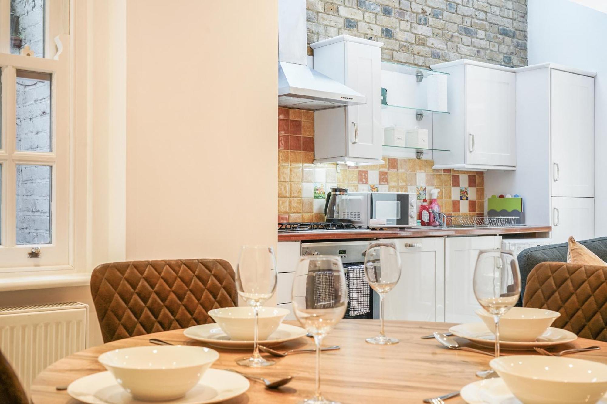 2 Bed Garden Sleeps 6 Short Walk To Old Street *