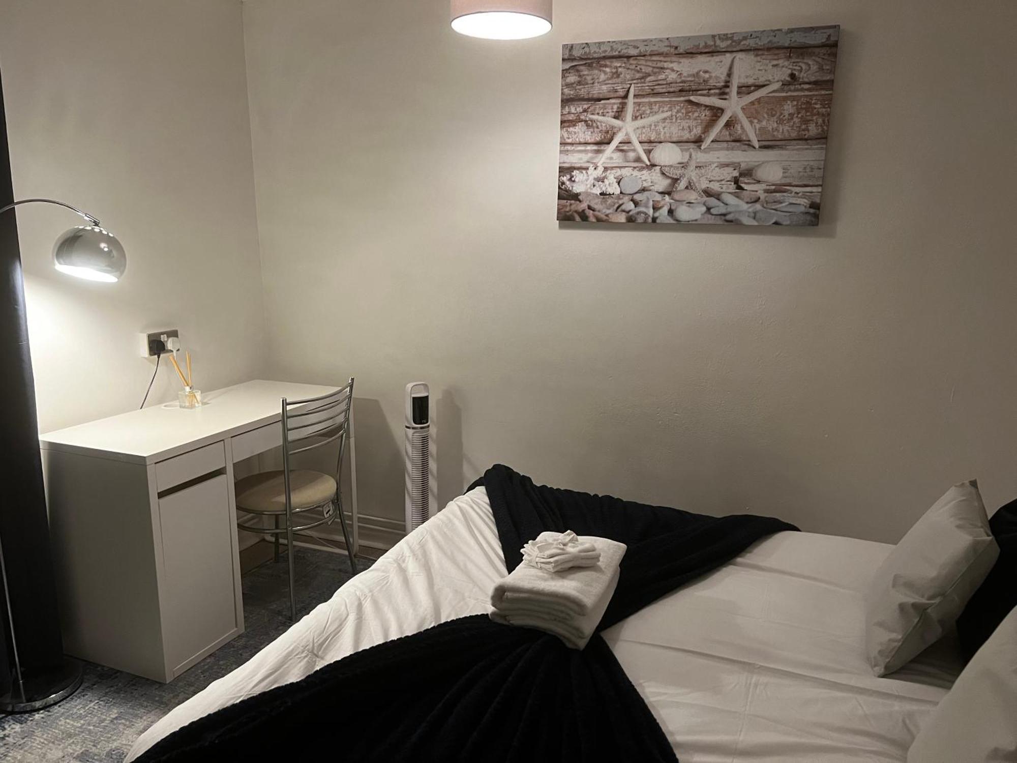 Stylish Near Excel London- Sleeps 4! Londra