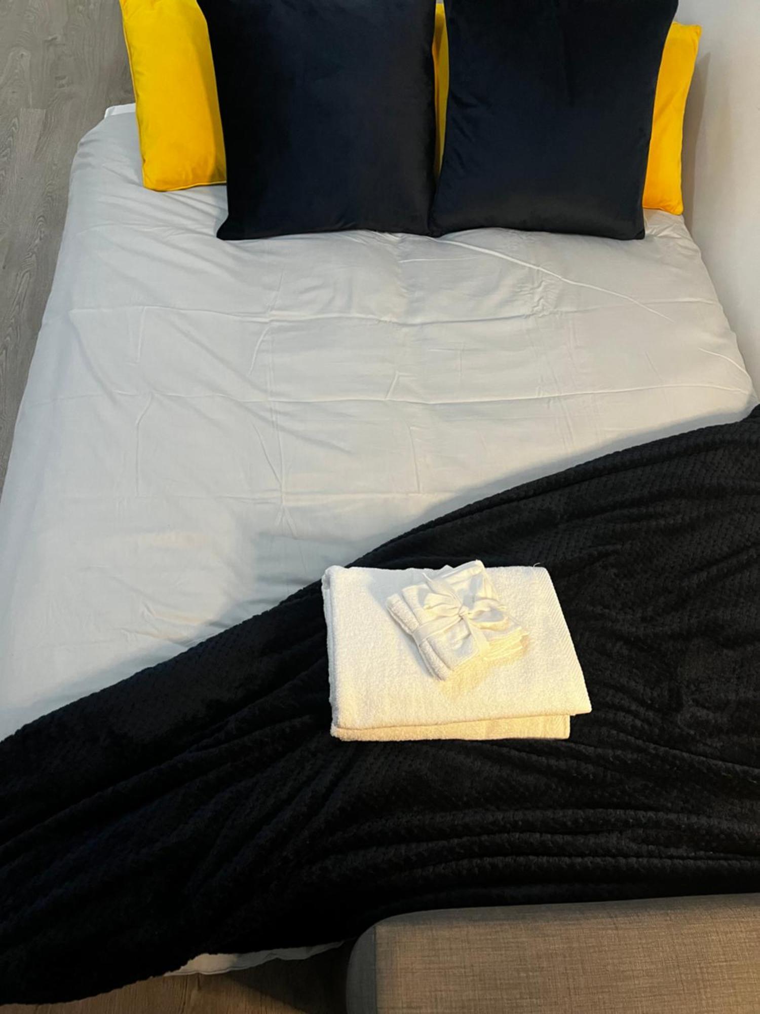 Stylish Near Excel London- Sleeps 4! Lägenhet