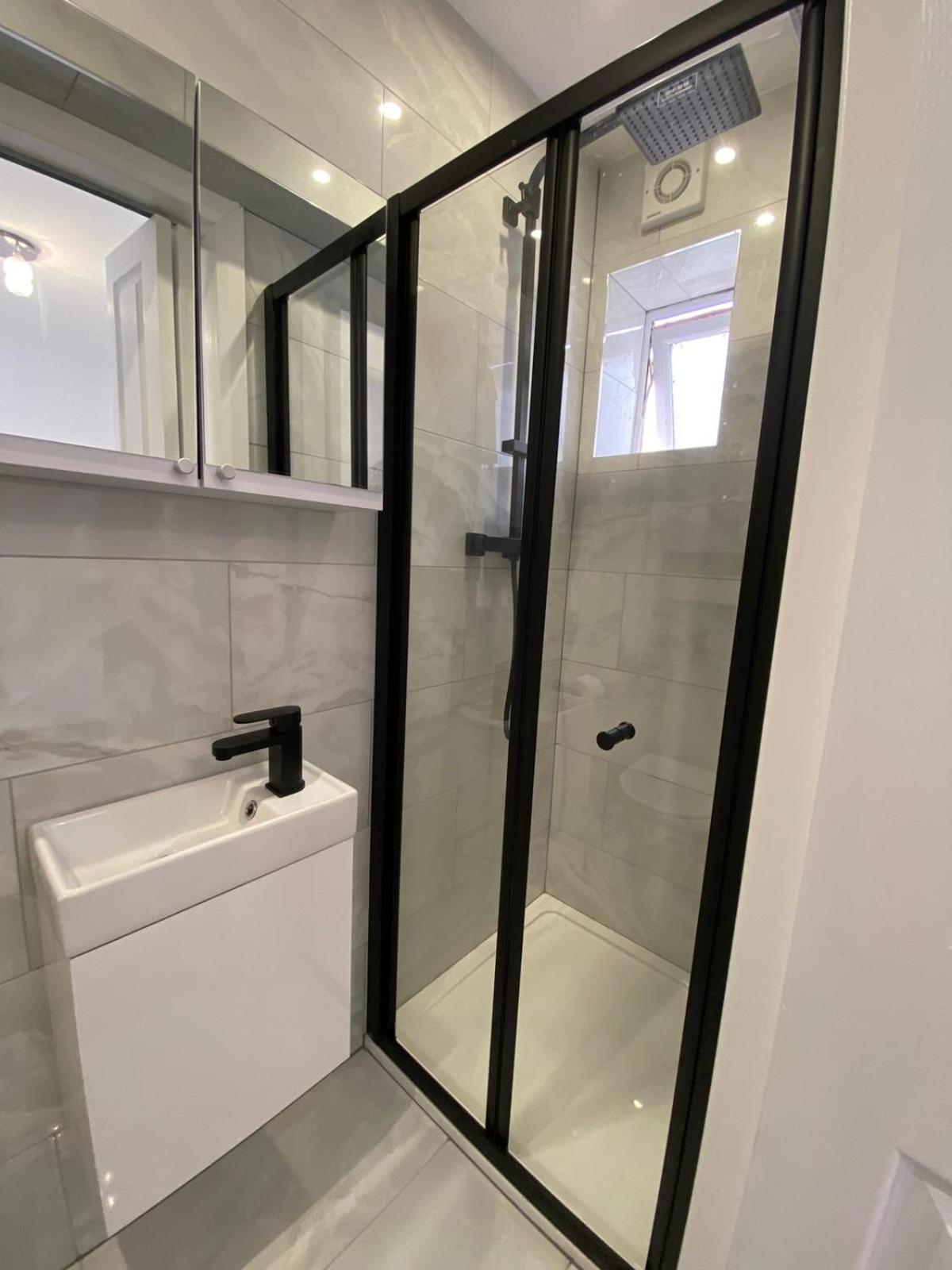 Beautiful Newly Renovated House Sleeps 6 People, Only 12 Minutes By Tube To Oxford Circus Ferienhaus *