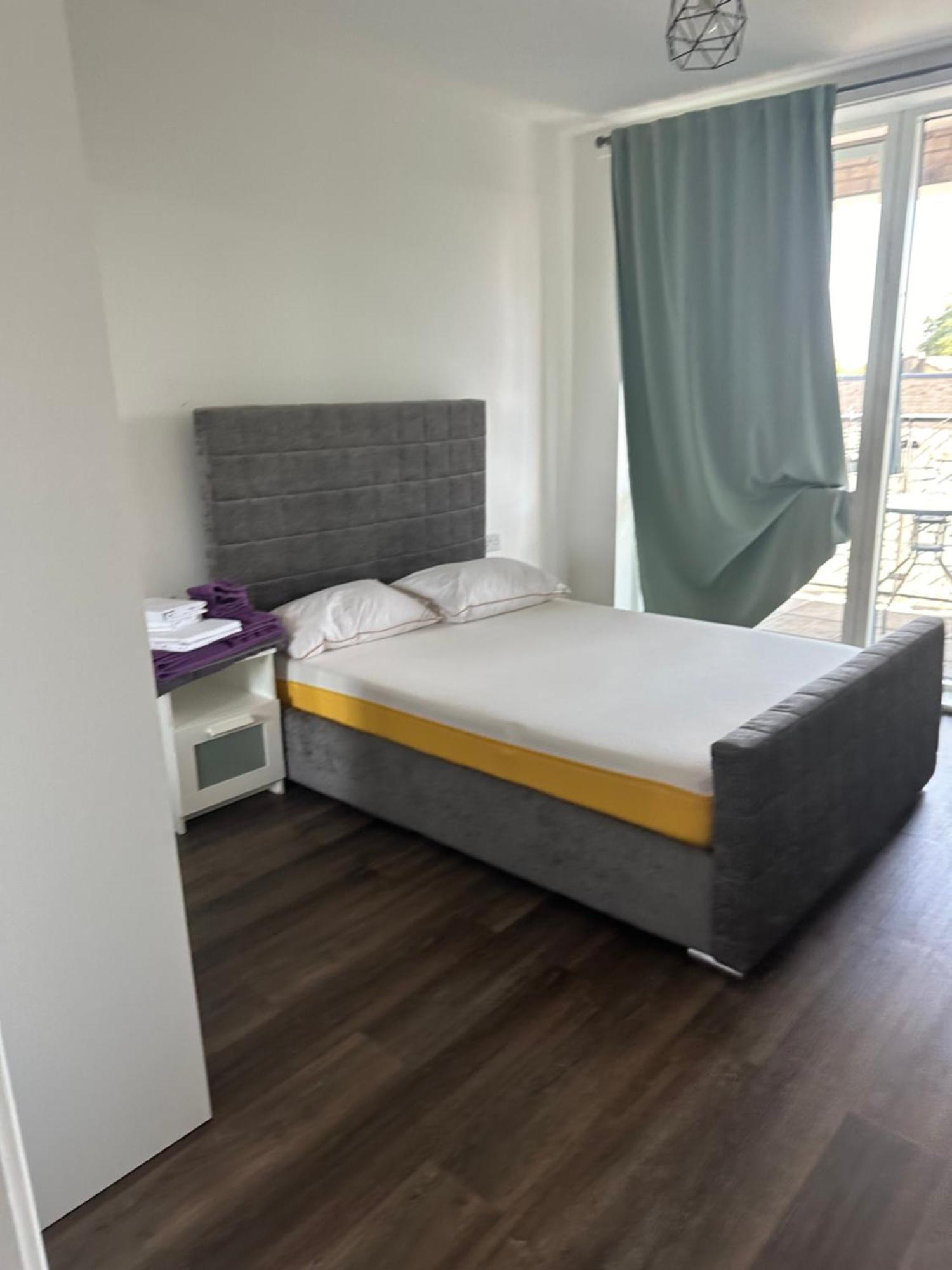 Stylish Urban Retreat Lägenhet London