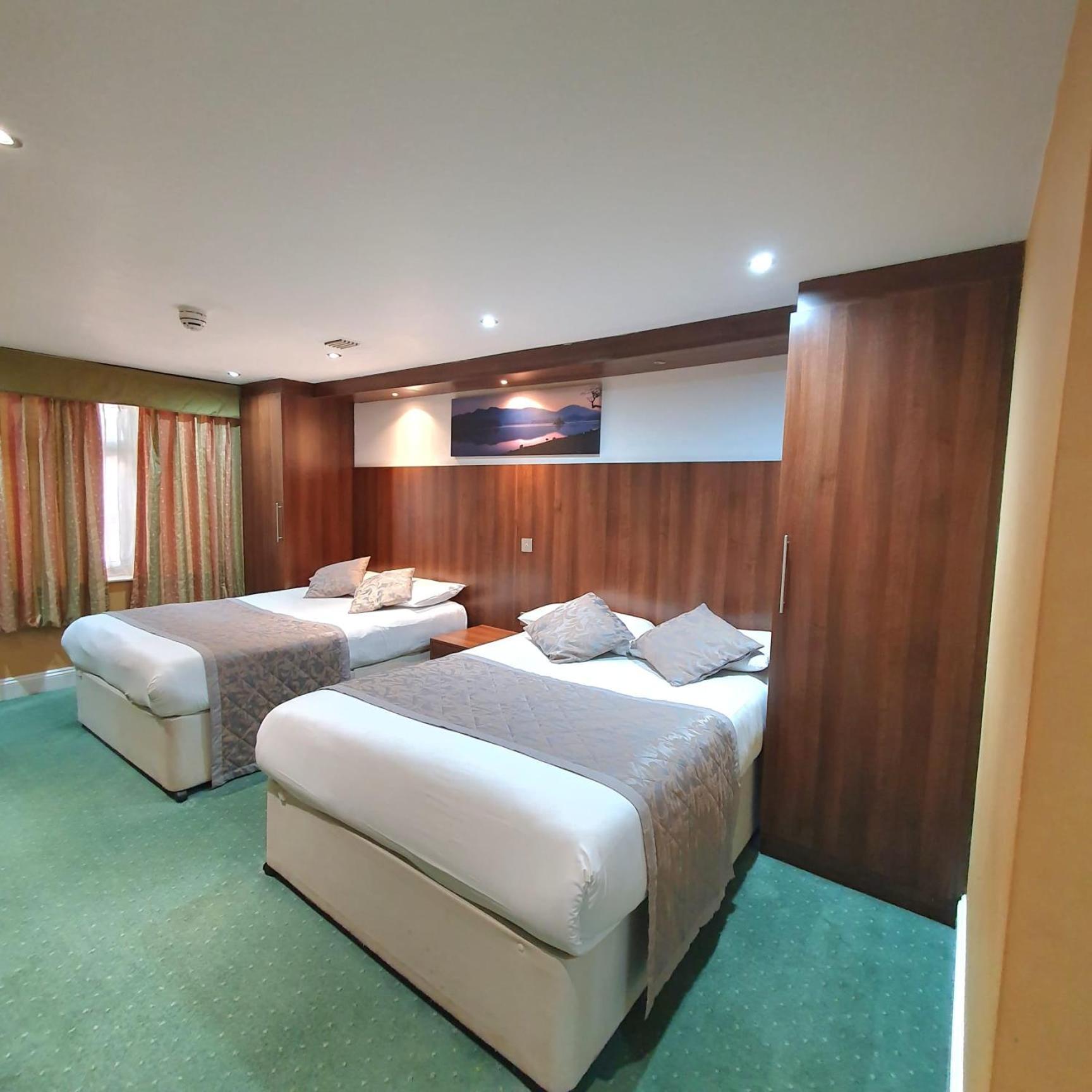 Oliver Hotel 3*