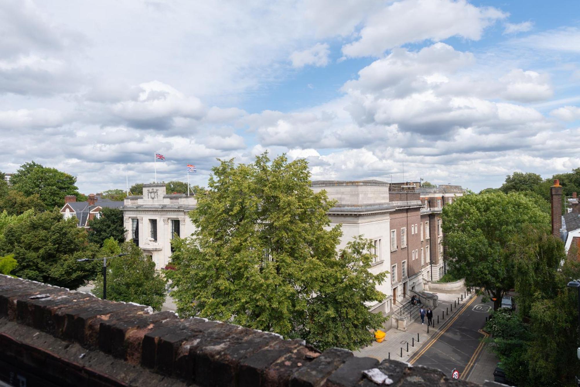 Leilighet Modernised 1 And 2 Bedrooms Option Terrace And Balcony High Street *