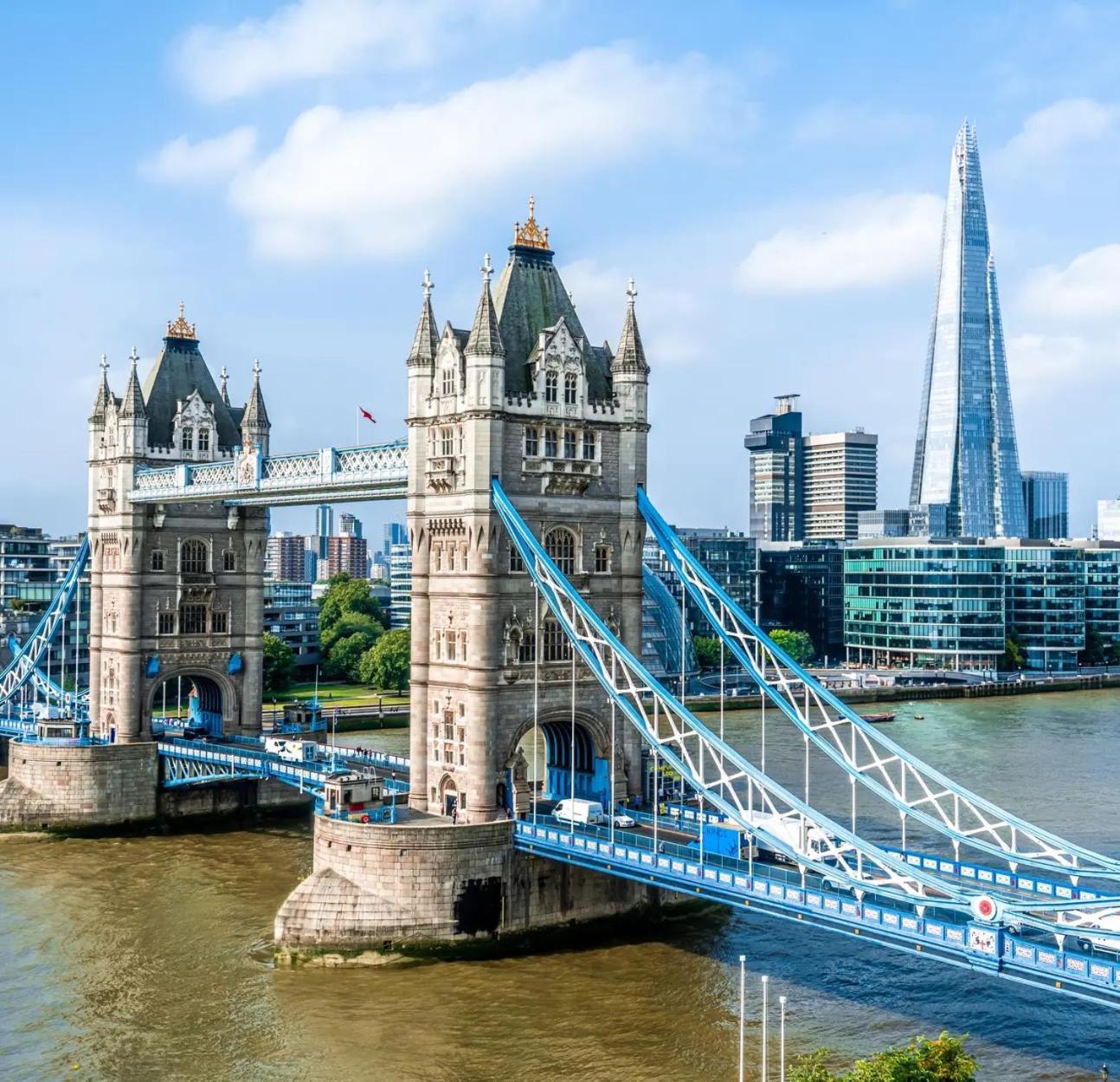 Stylish 3-bedroom Greenwich 2 Bath Pad & Free Parking Lägenhet London