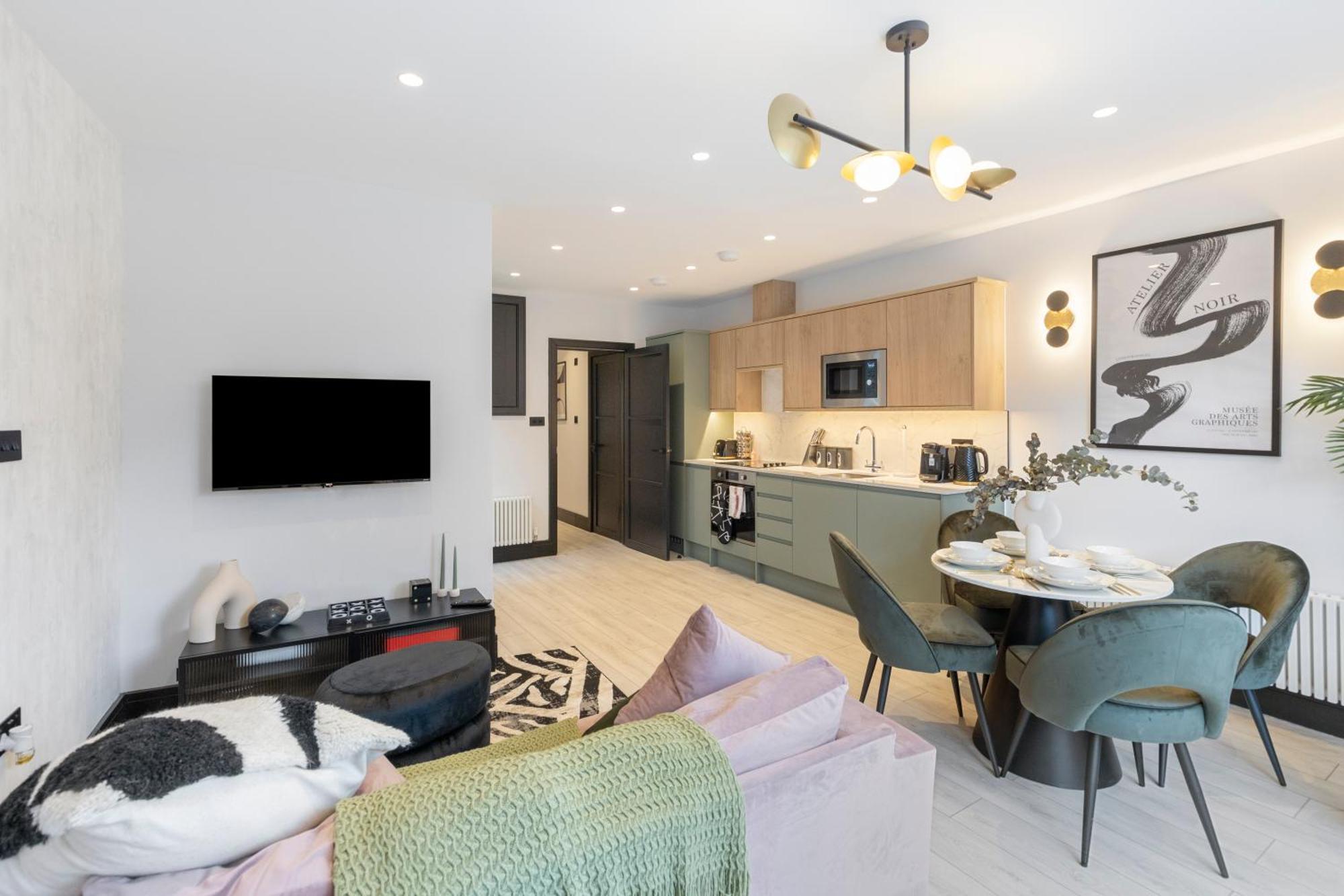 Lejlighed Unwind In Style 2br With Cozy Backyard For Groups London