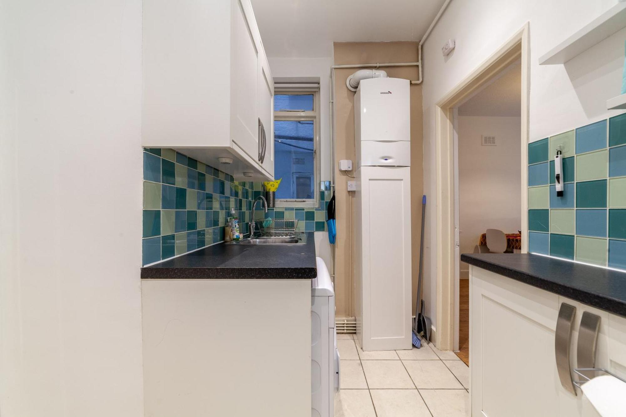 Cozy & Charming 2-bedroom Flat In Prime Leilighet London