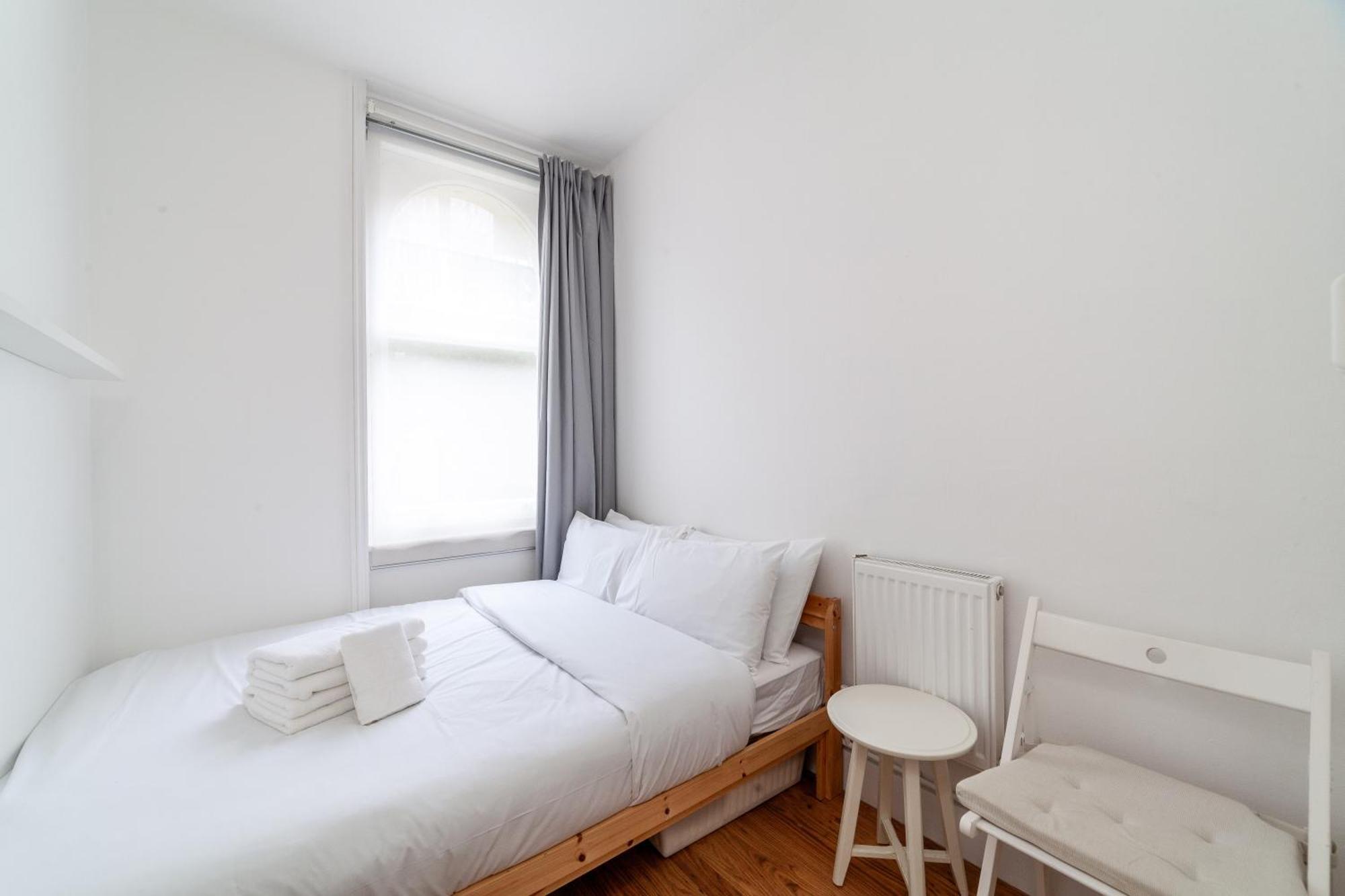Cozy & Charming 2-bedroom Flat In Prime * London