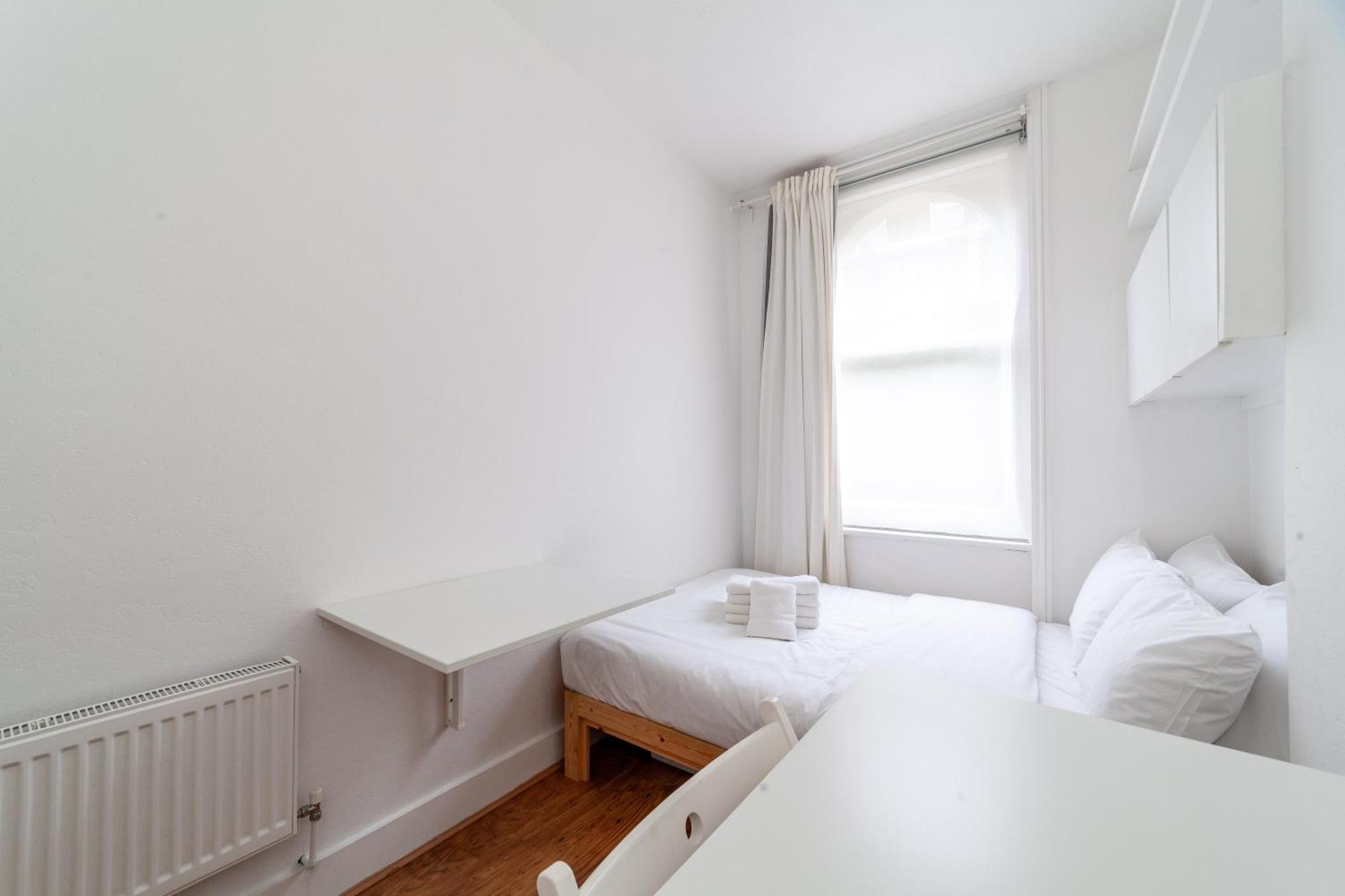 Leilighet Cozy & Charming 2-bedroom Flat In Prime *