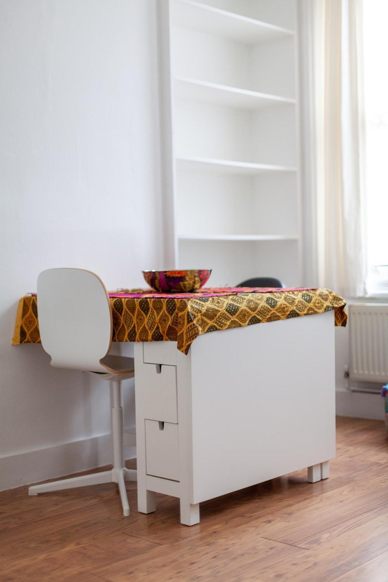 Leilighet Cozy & Charming 2-bedroom Flat In Prime