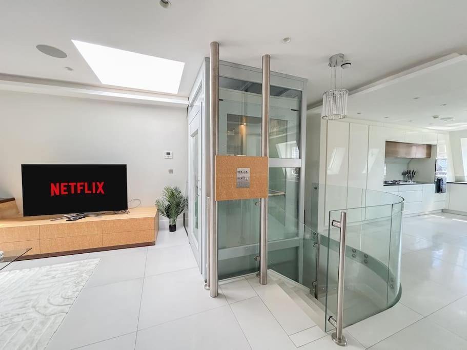 Elegant Penthouse In Prime Location Lejlighed *