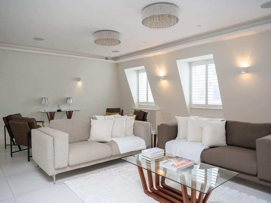 Lejlighed Elegant Penthouse In Prime Location *
