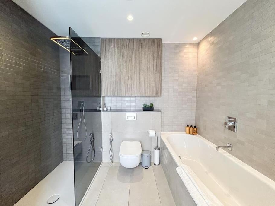 Lejlighed Elegant Penthouse In Prime Location