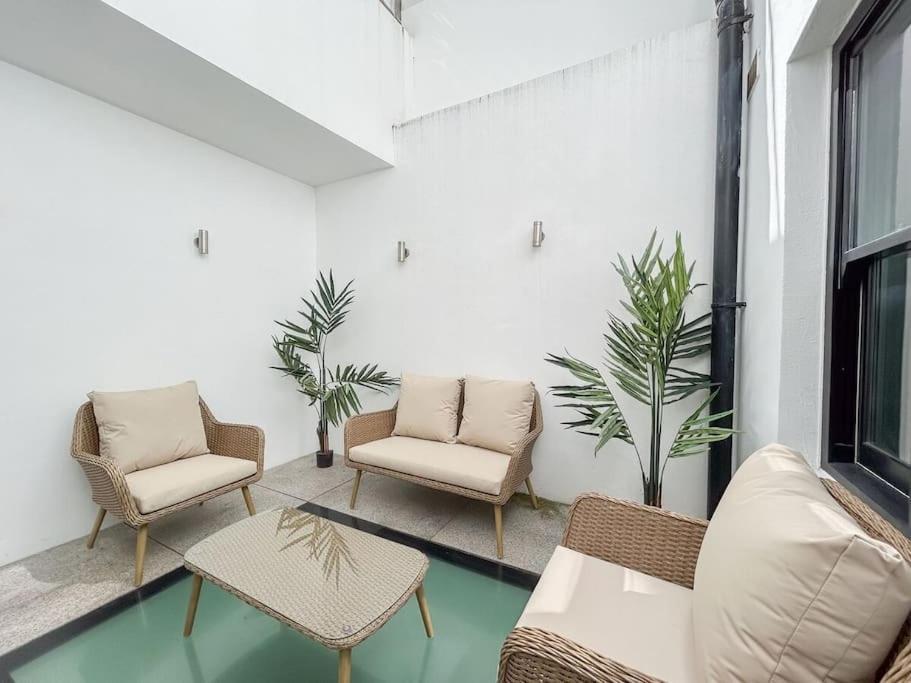 Stylish And Spacious In Prime Appartement *