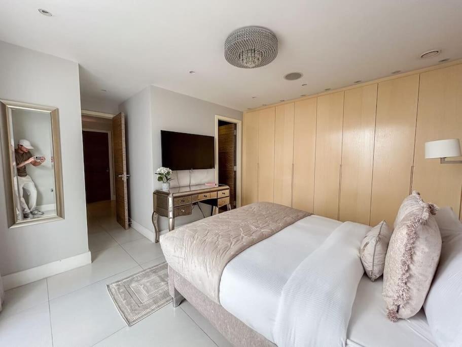 Stylish And Spacious In Prime Appartement