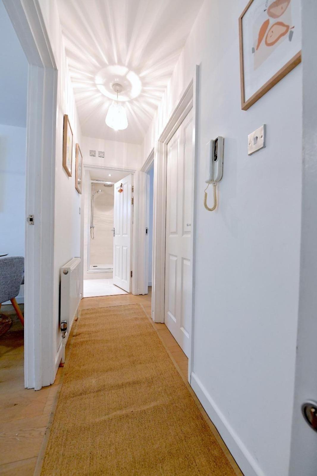 Appartement 2 Bedrooms Sleep 6 Free Parking *