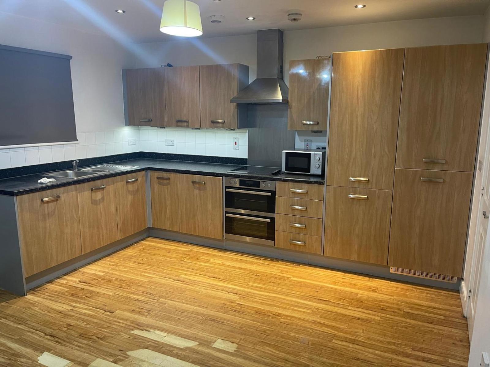 En-suite Cozy Double Bedroom * London
