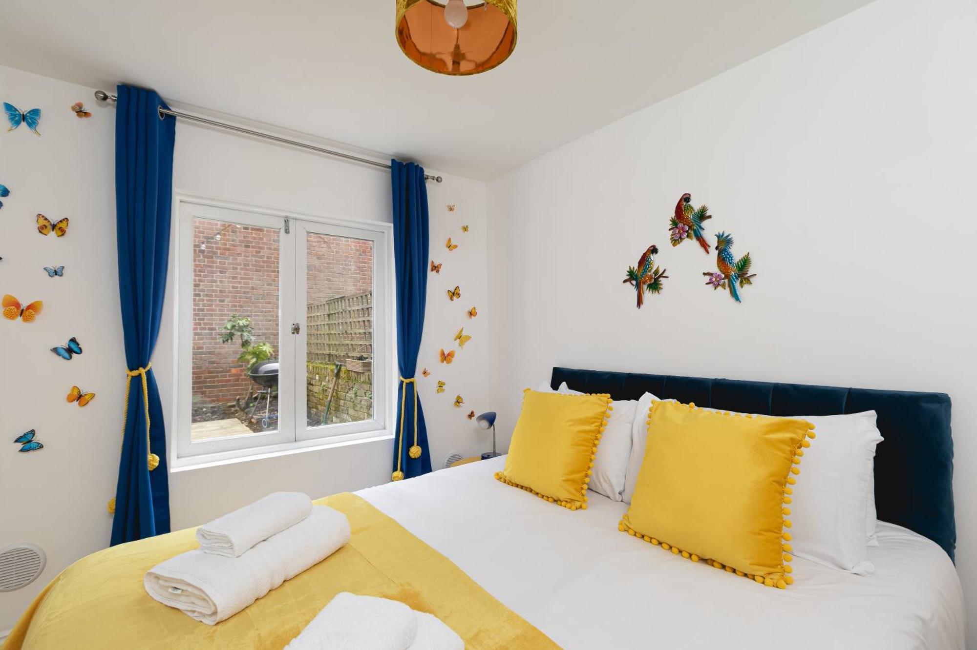 Apartment Spacious With Garden In *