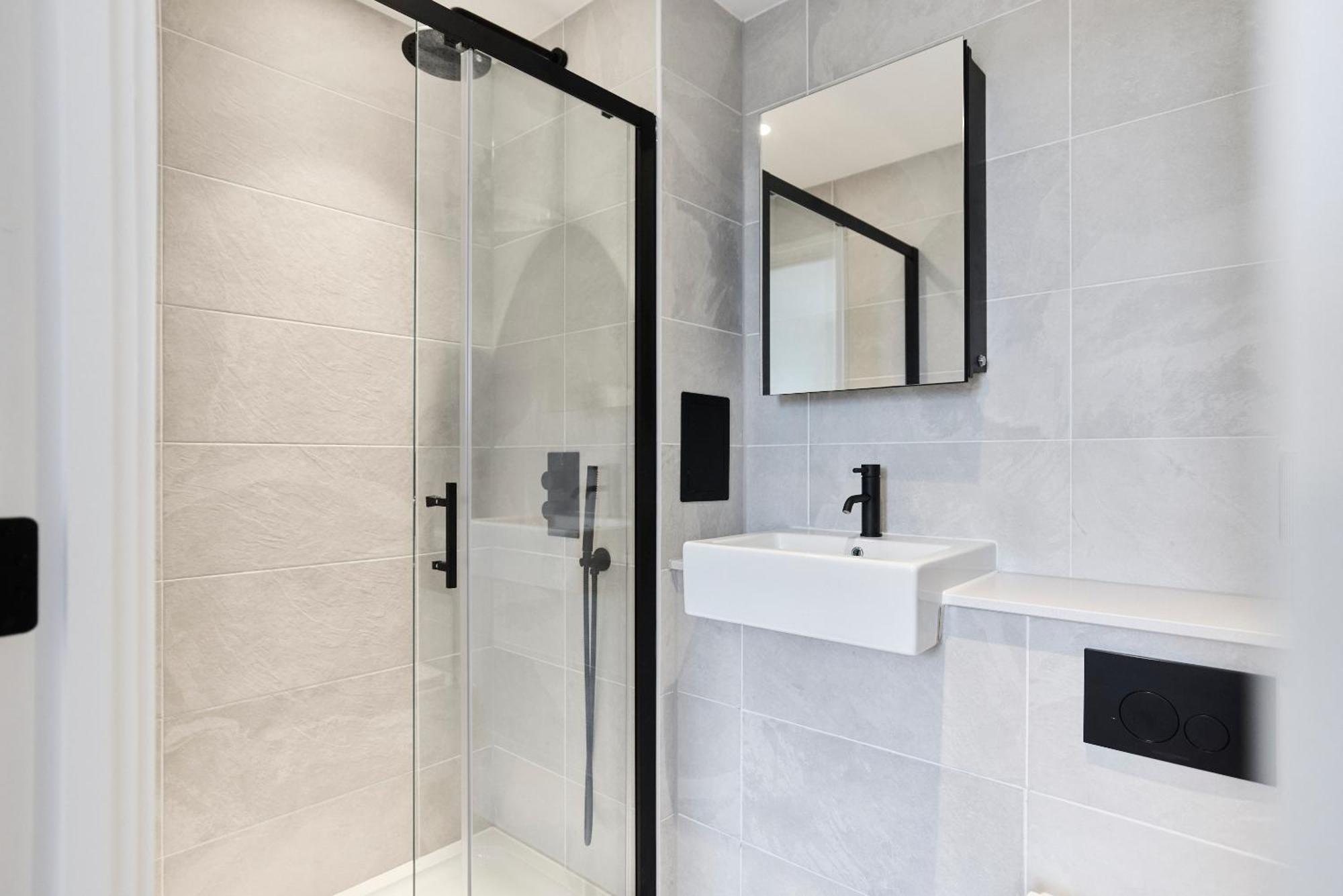 The Tottenham Wonder - Pleasing 2bdr Flat With Balcony Appartement