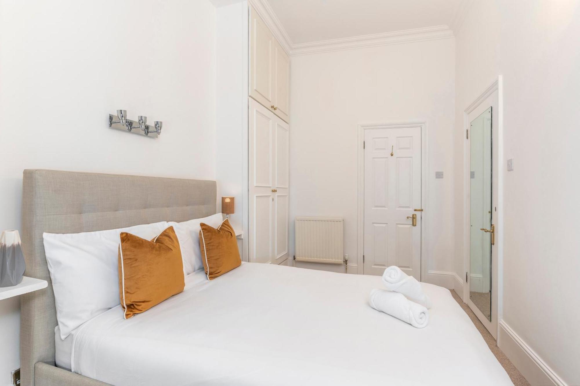 West Collection, Holland Park, Earls Court