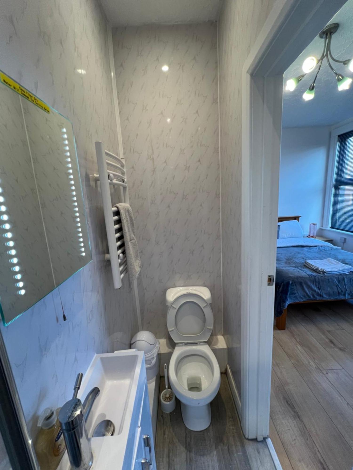 Private In Victorian House, Forest Hill, *
