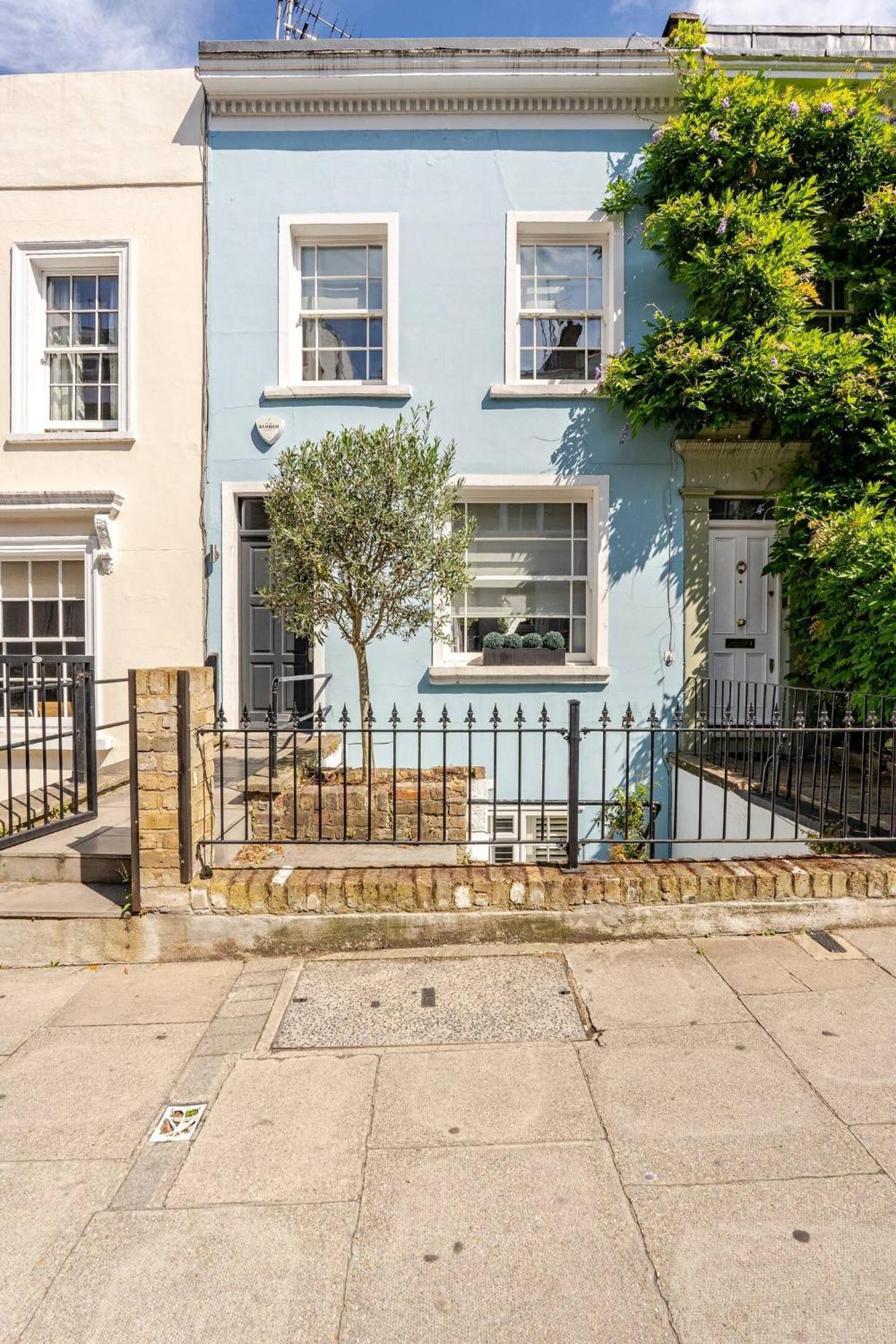 Delightful Notting Hill 2 Bed House With Garden Feriehus London